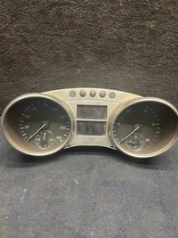 фото thumb №1, Mercedes w251 счетчик a251400748