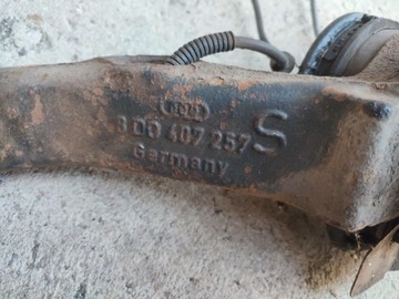 фото thumb №4, Поворотный кулак ступица левый перед passat b5 8d0407257