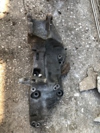 Кронштейн кронштейн двигателя renault laguna 8200183234 Оригинал, фото thumb