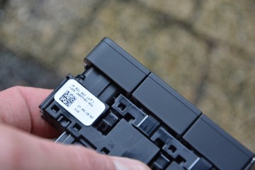 фото thumb №5, Перемикач панель старт сплав golf 7 5g1927137t