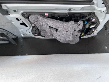 фото thumb №4, Дверь левая перед зад bmw 7 g12 цвет a83