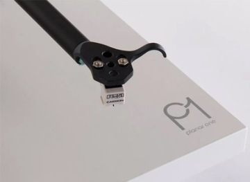 ПРОИГРЫВАТЕЛЬ REGA PLANAR 1 PLUG AND PLAY TURN PLAYER СО ВСТАВКОЙ ММ ММ REGA CARBON БЕЛЫЙ