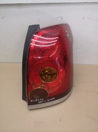 фото thumb №1, Лампа права зад toyota avensis t25 універсал 03-06