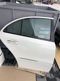 фото thumb №1, Mercedes e w211 двері праве задня