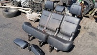 фото thumb №8, Диван зад mitsubishi pajero 4 2014 3 дверь
