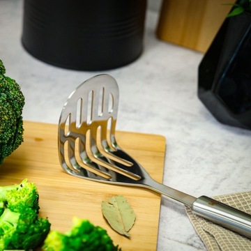 PRASKA DO ZIEMNIAKOW klasyczny tłuczek do puree ubijak ugniatacz ze stali
