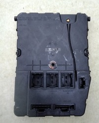 фото thumb №1, Renault scenic ii 2.0 16v модуль uch n3 8200780030