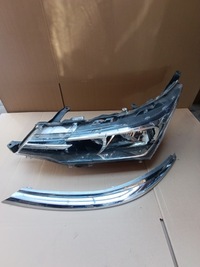 фото thumb №1, Фара лівий toyota corolla e16 2016-2018 молдинг