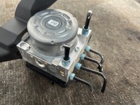 Bmw x1 f48 lci рестайлінг  19r 2.0 d 150km насос гальмівна abs оригінал європа Ціна, фото thumb