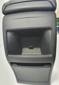 фото thumb №11, Туннель средний подлокотник mercedes w176