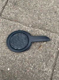 фото thumb №1, Заглушка противотуманной фары правая 9673856977 peugeot 208