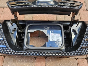 фото thumb №15, Решітка радіатора решітка кришка хром port заряджання dacia spring 2021 62310527