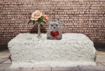 Плюшевая игрушка КОТЕНОК с вышивкой в ​​виде сердца ПОДАРОК ​​на юбилей, день рождения