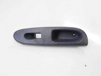 фото thumb №2, 15/17 renault clio накладка обшивка двері p.przód