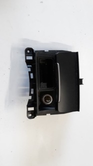 фото thumb №1, Пепельница audi a4 b8 08-