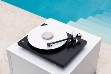 Аналоговый проигрыватель Pro-Ject Debut PRO, черный