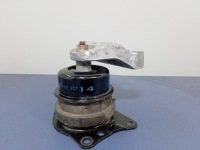 фото thumb №2, Skoda rapid 1.2 tsi подушка кронштейн двигуна