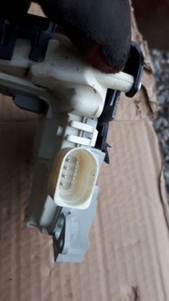 фото thumb №7, A6 c7 рестайлінг замок двері лівий зад 8pin a7 s7 q2 q3