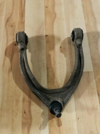 фото thumb №1, Важіль правий перед верхній - alfa romeo giulia