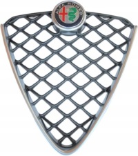 фото thumb №1, Решётка радиатора перед alfa romeo giulia 156157018