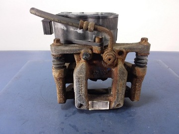 фото thumb №1, C4 picasso ii суппорт зад левый скоба 9819060880