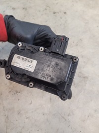 фото thumb №9, Дроссельная заслонка оригинальный номер 6m8g-9f991-a mazda 6 1.8b