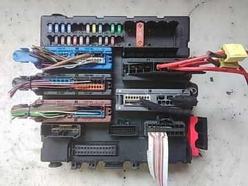 фото thumb №1, 9233 opel vectra c коробка предохранителей 13189921