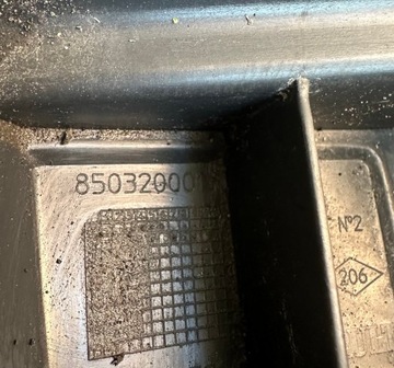 фото thumb №10, Ползун бампера зад renault laguna iii 850320001r