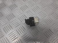 фото thumb №1, Кнопка переключатель стекло правый перед primera p11