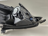 фото thumb №14, Peugeot 2008 лампа передняя левая 9677810180