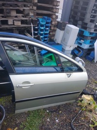 фото thumb №1, Дверь правый перед peugeot 407 золотой