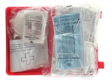 APTECZKA samochodowa DIN13164 CE kompletna do auta PLASTIK ważna do 2027