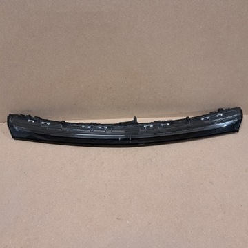 фото thumb №1, Mercedes eqs w297 лампа led накладка планка середня перед