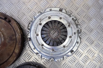 фото thumb №8, Комплект сцепления vw passat b6 3c2 702098 1.9l дизель 77kw 2008
