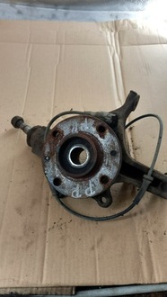 фото thumb №1, Поворотный кулак правая перед peugeot 307 2.0d 03r hb