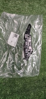 фото thumb №1, Volkswagen golf vii 2017 перед сторона правая элементы крепёжные