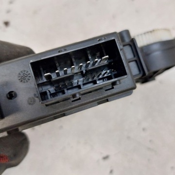 фото thumb №10, Citroen c4 picasso двигунчик скла правий перед 9682495580 400964e