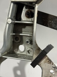 фото thumb №6, Кріплення підсилювач ременя передньої верхній jaguar xe x760 gx73-17859-ae