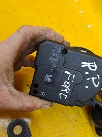 фото thumb №9, Pas безопасности правый перед ford focus mk2 lift 07-11r hb 5 дверь