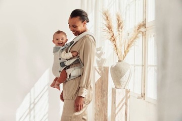 ПЕРЮСЦОВКА HARMONY 3D MESH КРЕМОВАЯ BABYBJORN