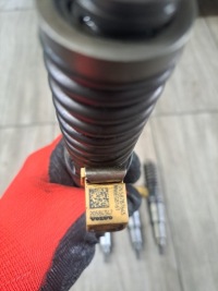 фото thumb №3, Насос-форсунки насоси-форсунки renault magnum dxi volvo fm fh 20584347