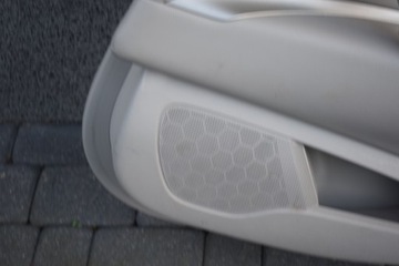 фото thumb №6, Citroen c5 iii оббивка двері зад права ролета