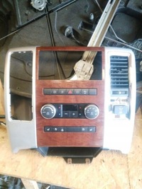 фото thumb №4, Корпус панель радио pod радио dodge ram 2009-13