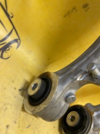 фото thumb №6, Рычаг правый верхний перед lr l462 discovery v