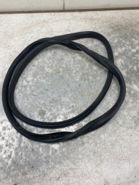 фото thumb №3, Ford ka + plus прокладка двері правий задня