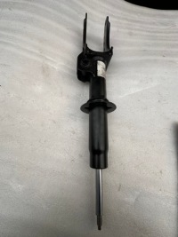 фото thumb №1, Амортизатор перед audi q7 4l 4l0413032