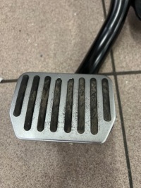 Tesla model y 20- педаль потенциометр газа тормоза европа с Разборки, фото thumb