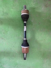 фото thumb №1, Приводной вал левый перед volvo xc40 электрик 2023r. p32339567