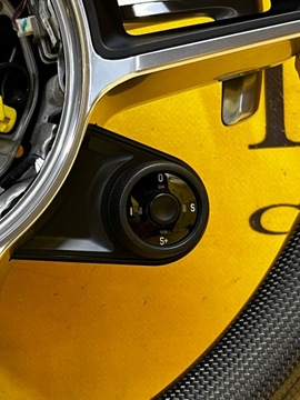 фото thumb №10, Шкіряний кермо карбон пелюстки porsche 911 991 рестайлінг