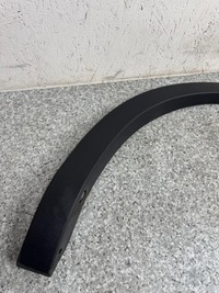 фото thumb №6, Молдинг łuczek крила лівий задня volvo xc40 2017-2024 31448354